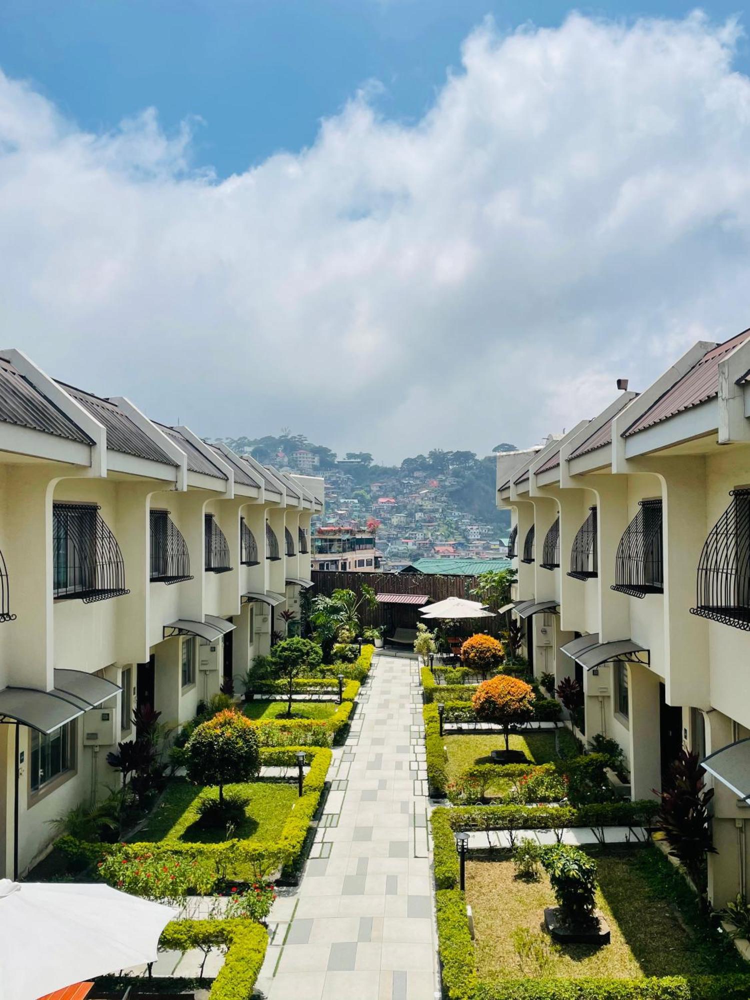 บาเกียวฮอลิเดย์วิลล่า Baguio City ภายนอก รูปภาพ